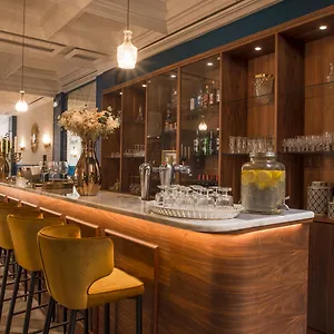 https://bristol-avignon.aixenprovencehotels.org