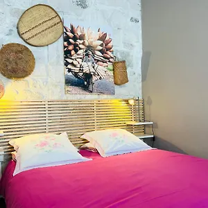 Souleiado St Remy Centre Confort Apartment