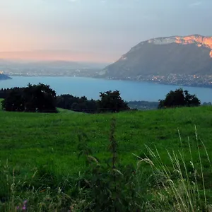 https://chambre-dhotes-les-pralets.hotels-rhonealpes.com